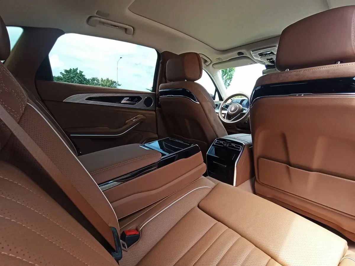 Аренда Hongqi H9